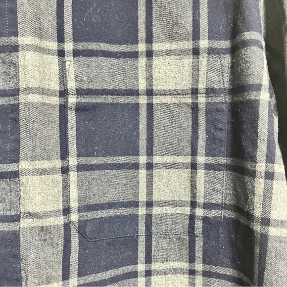 Haggar Navy & Grey Plaid Button-Up Shirt - Size S - Picture 8 of 8